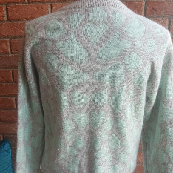 John +Jenn sweater - Picture 2 of 5